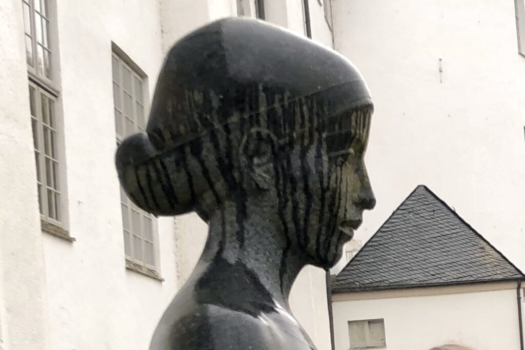 Statue aus Stein